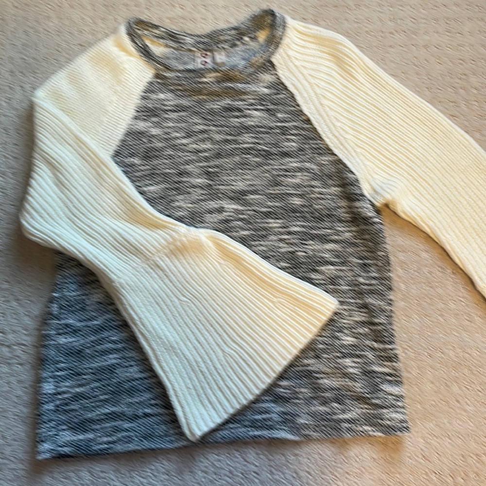 Anthropologie bell sleeve sweater